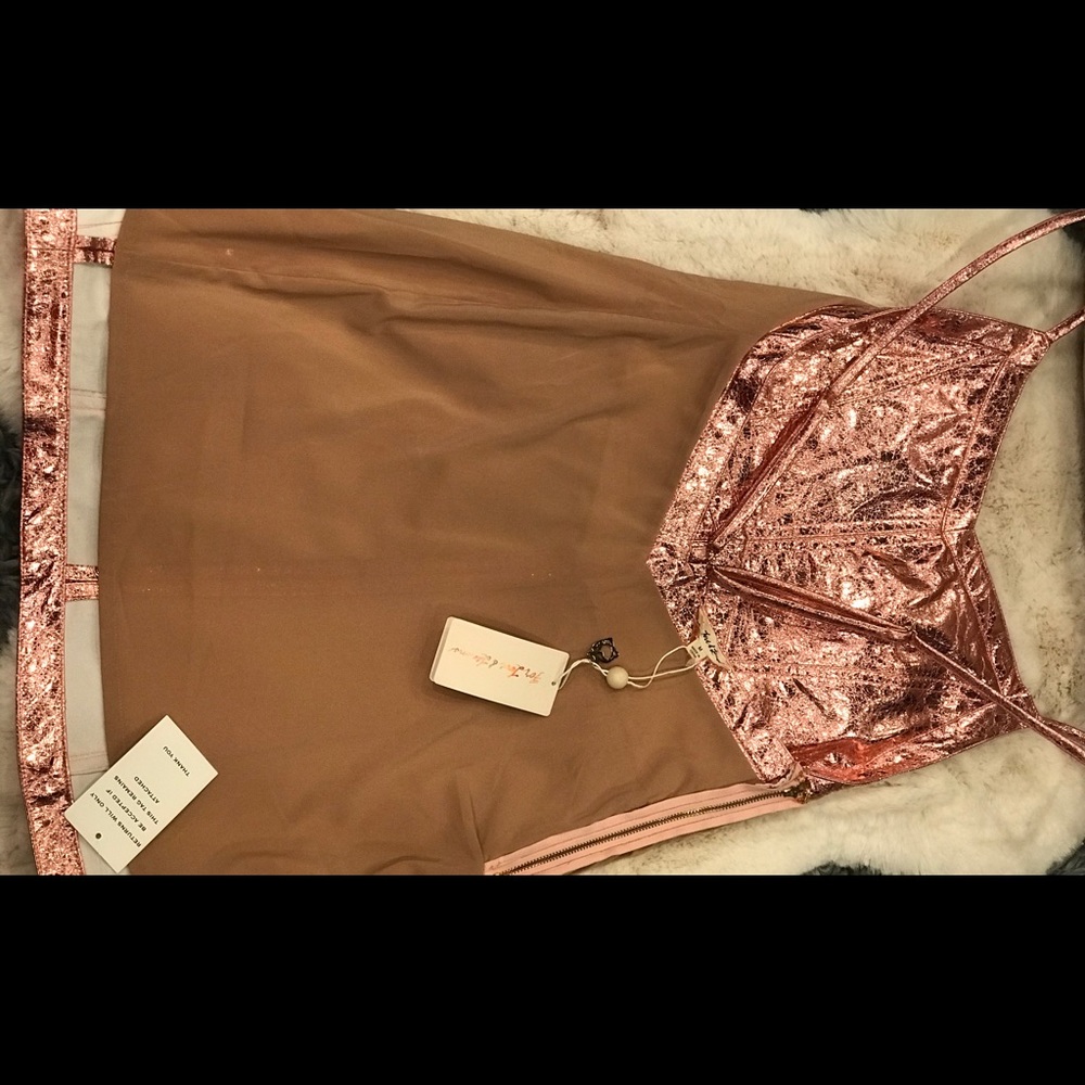 For Love & Lemons Luna Metallic Pink NWT 💗size M - Picture 7 of 16